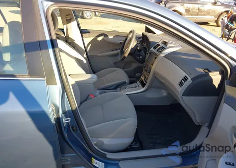 2013 Toyota Corolla Le z USA, uszkodzony, nr VIN 5YFBU4EE2DP202049